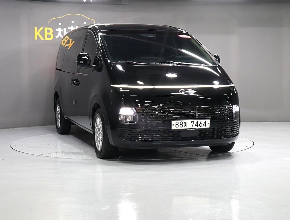 HYUNDAI Staria - Vista 2