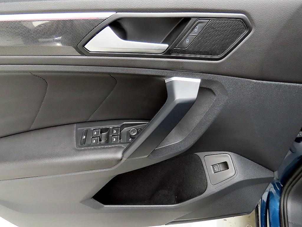 Volkswagen Tiguan - Vista 11