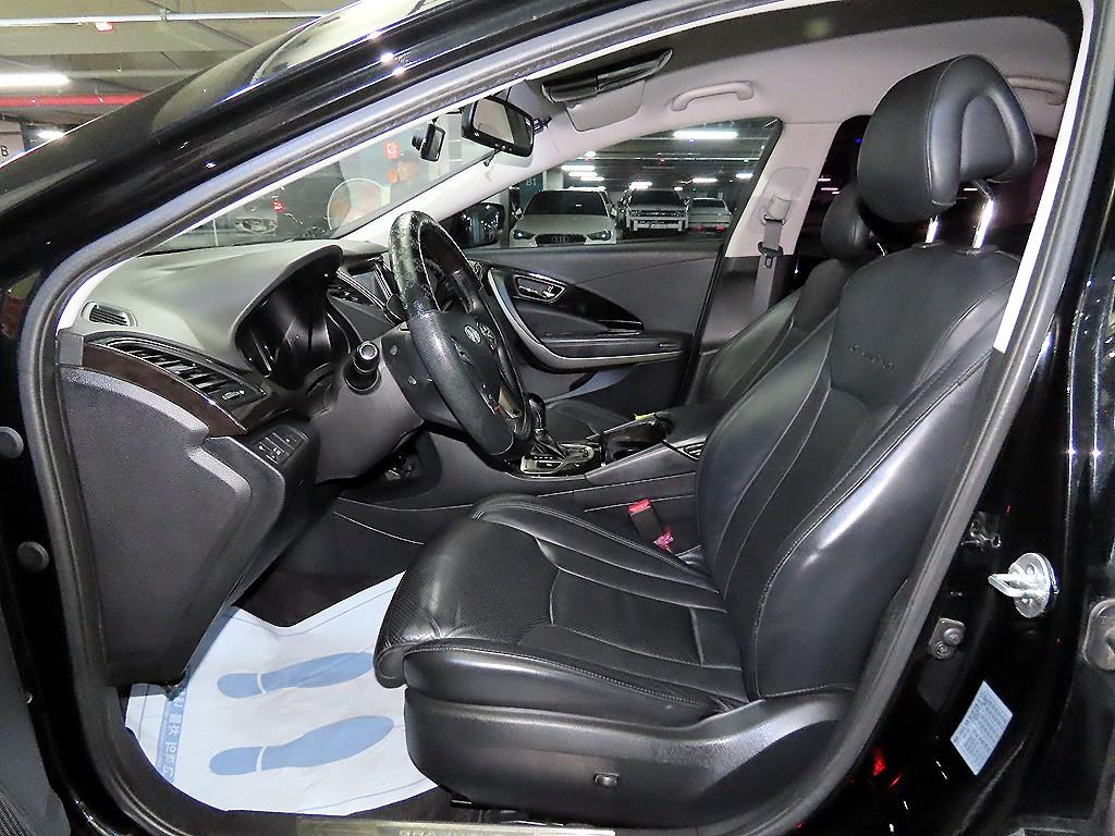 HYUNDAI Grandeur - Vista 6