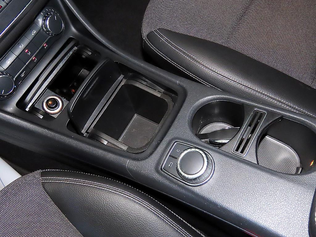 Mercedes Benz A Class 2015 Blanco - Importación desde Corea - HF Imports Iquique - Foto 13