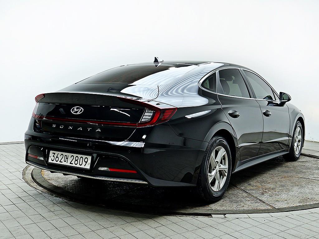 HYUNDAI Sonata - Vista 7
