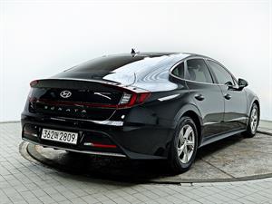 HYUNDAI Sonata - Vista 8