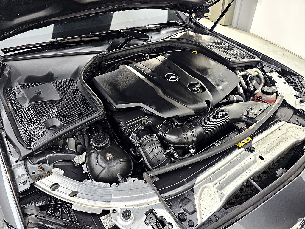 Mercedes Benz C Class - Vista 6