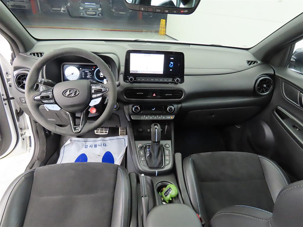 HYUNDAI Kona - Vista 7