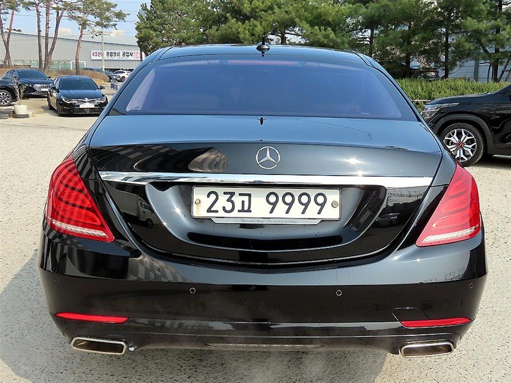 Mercedes Benz S Class - Vista 4