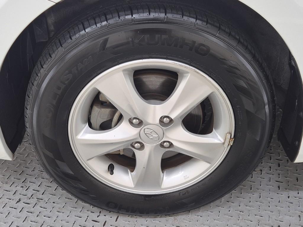 HYUNDAI Accent 2014 Blanco - Importación desde Corea - HF Imports Iquique - Foto 19