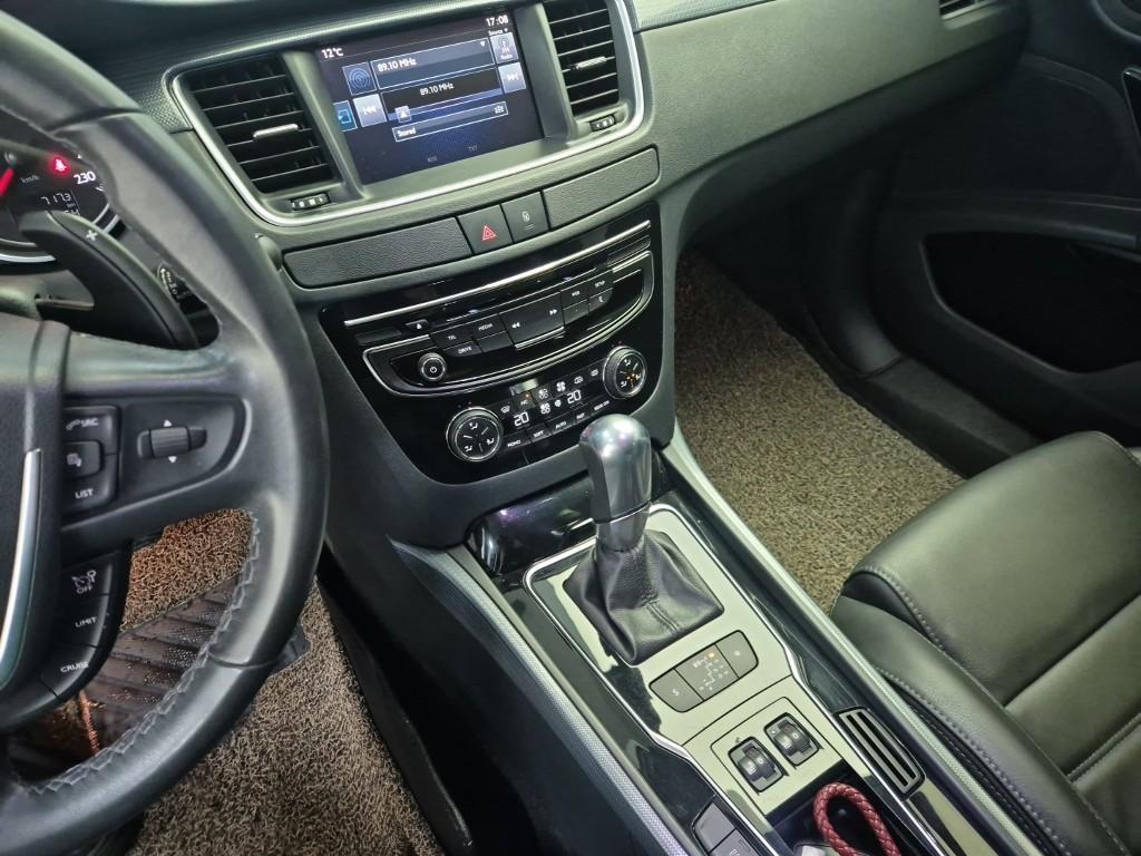 Peugeot 508 - Vista 10