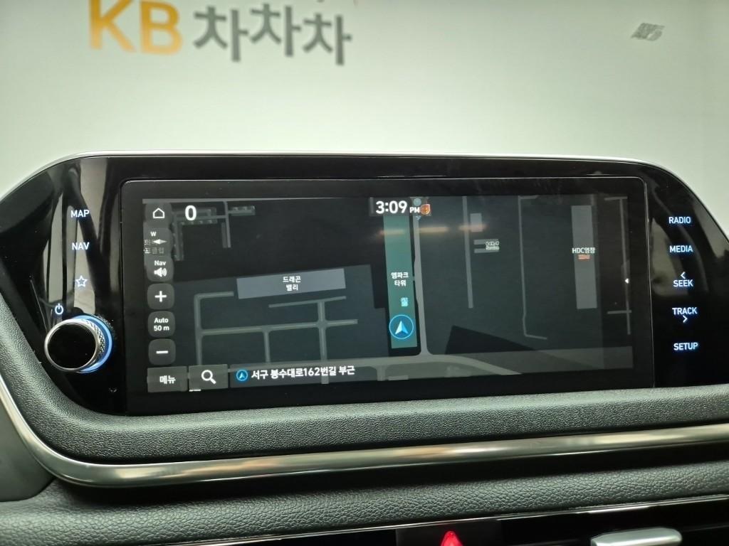 HYUNDAI Sonata - Vista 12