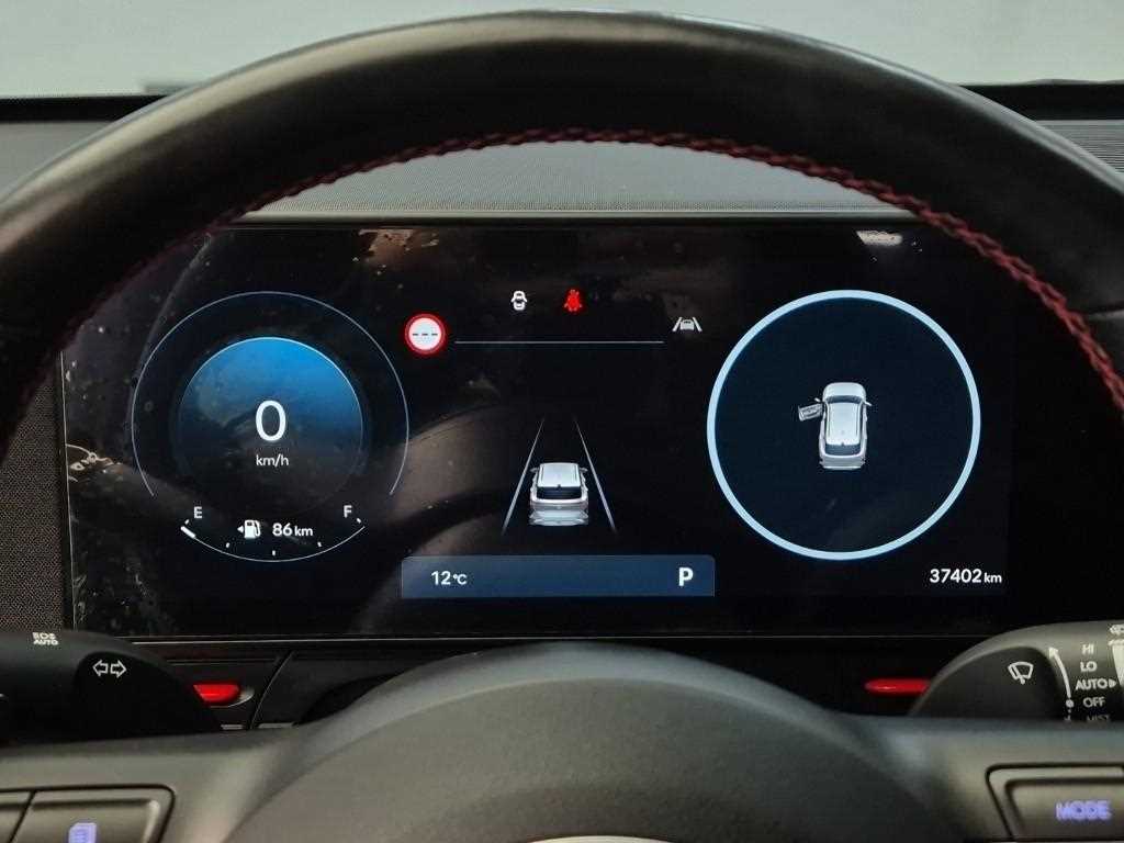 HYUNDAI Kona - Vista 6