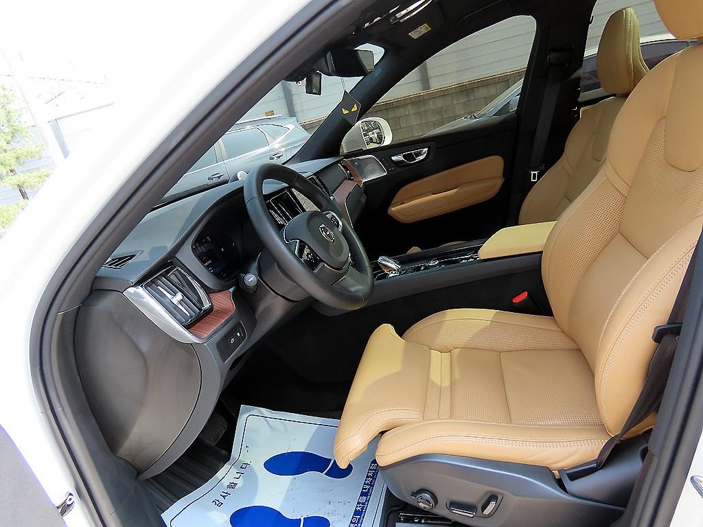 Volvo XC60 - Vista 5