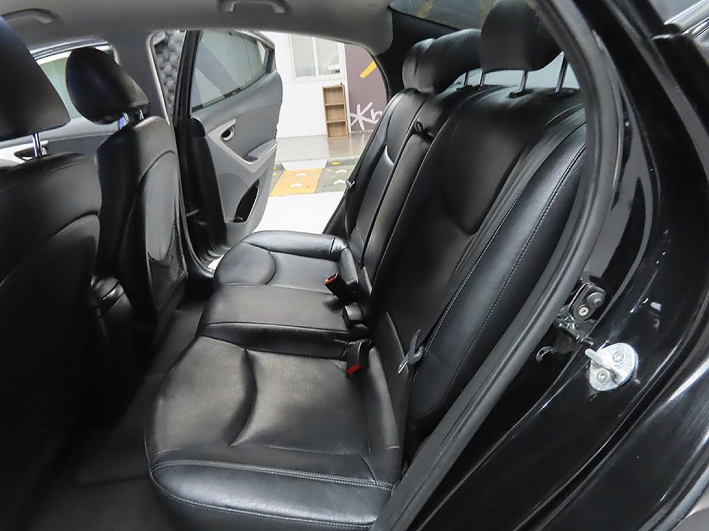 HYUNDAI Avante 2012 Negro - Importación desde Corea - HF Imports Iquique - Foto 10