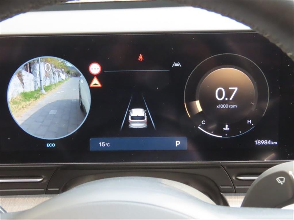 HYUNDAI Kona - Vista 9