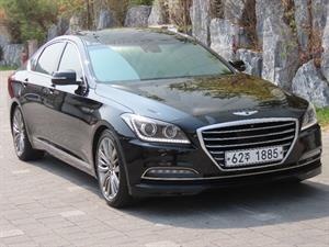 HYUNDAI Genesis - Vista 4