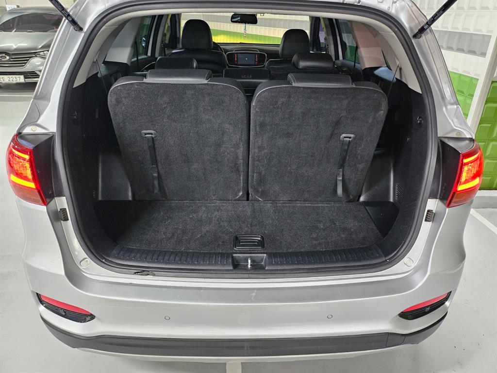 KIA Sorento - Vista 5