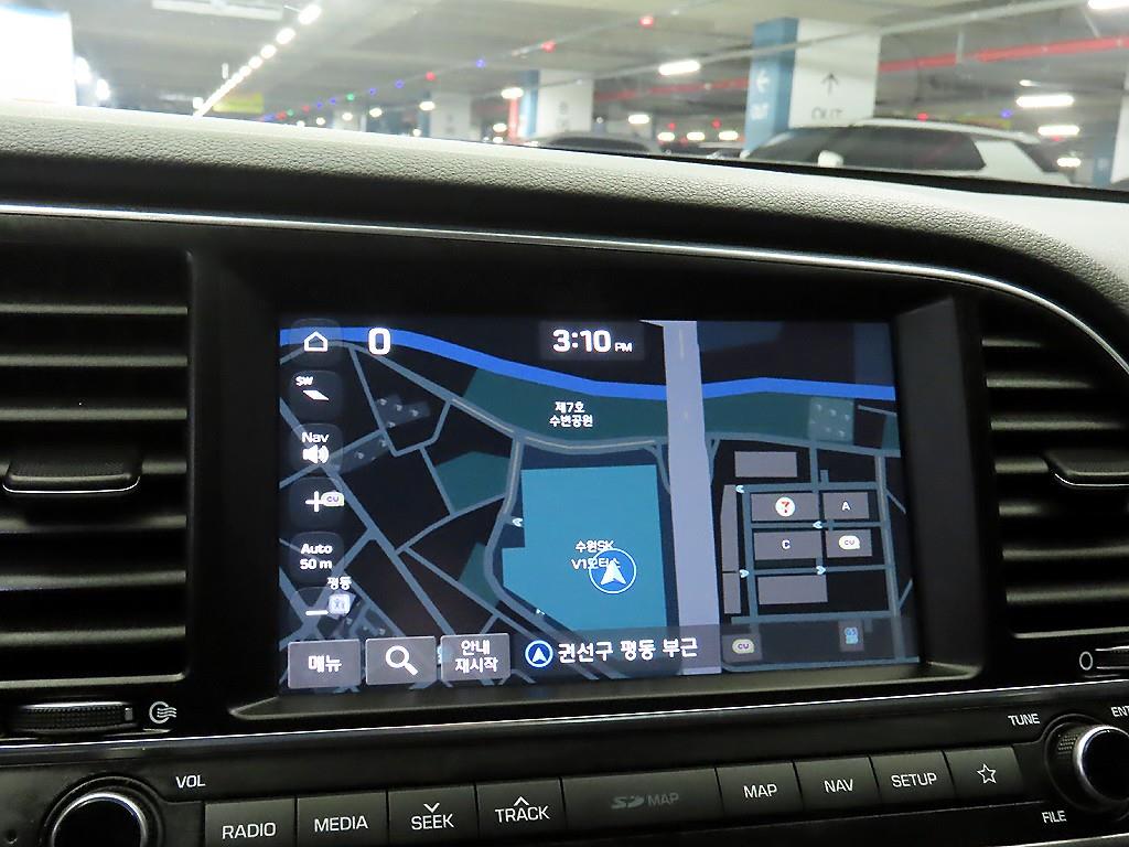 HYUNDAI Avante 2018 Blanco - Importación desde Corea - HF Imports Iquique - Foto 13