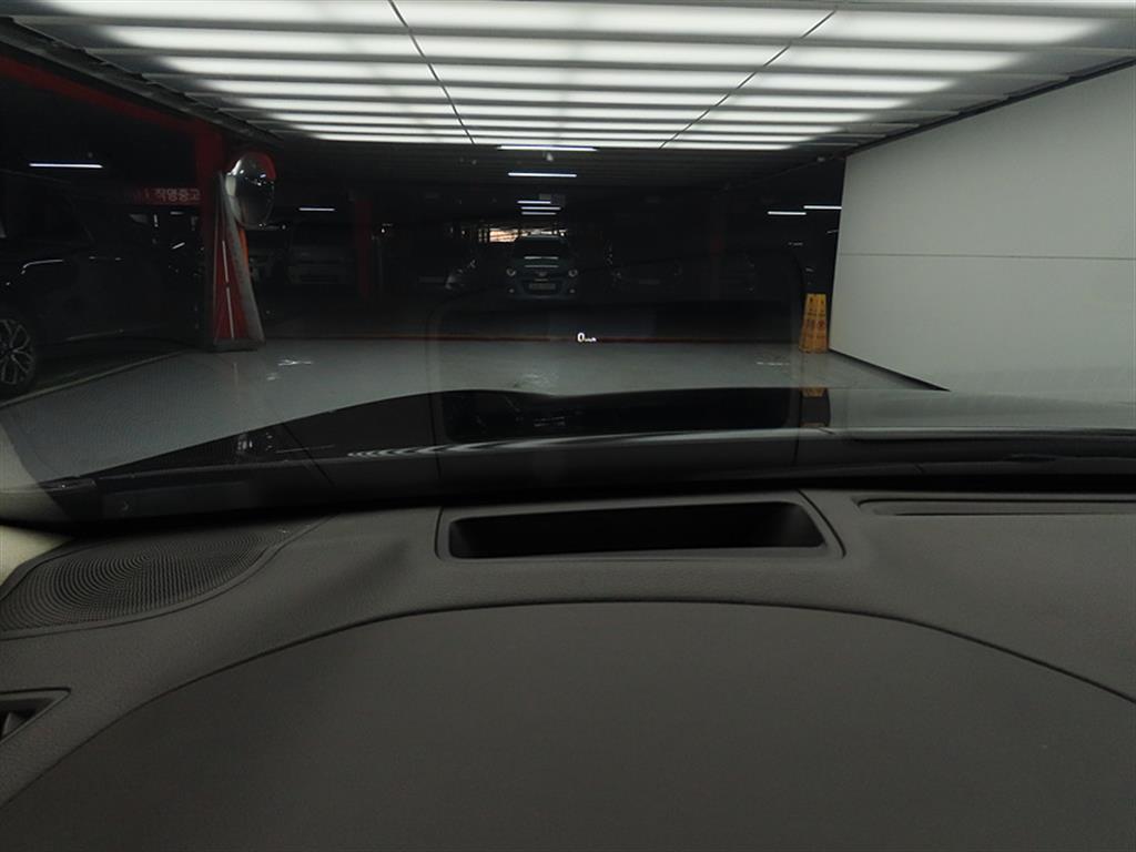 HYUNDAI Genesis - Vista 11