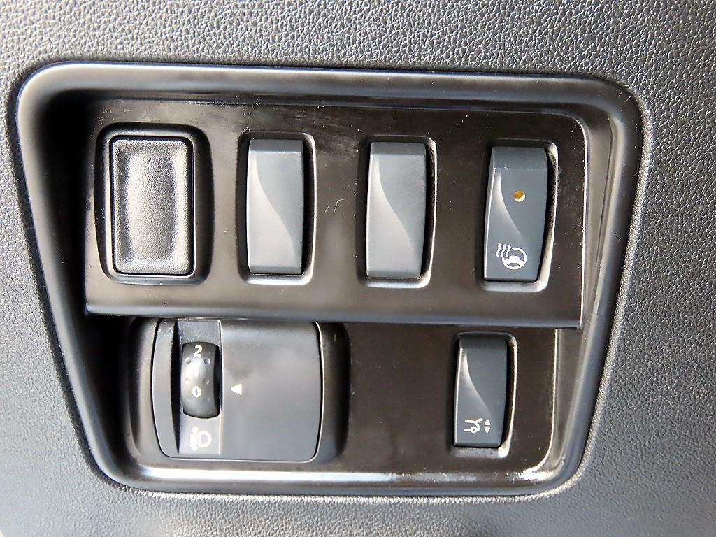 SAMSUNG QM6 - Vista 12