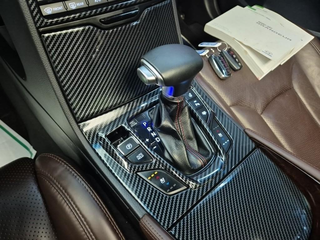 HYUNDAI Grandeur - Vista 8