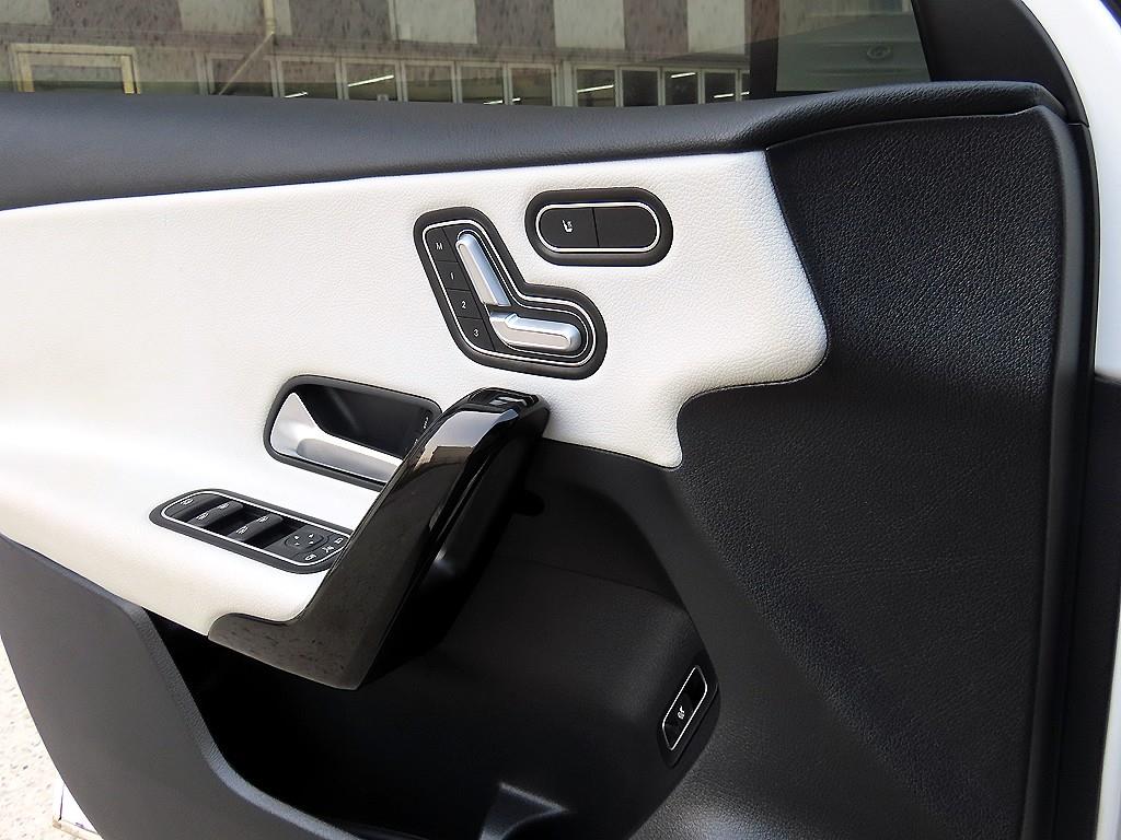 Mercedes Benz A Class - Vista 11