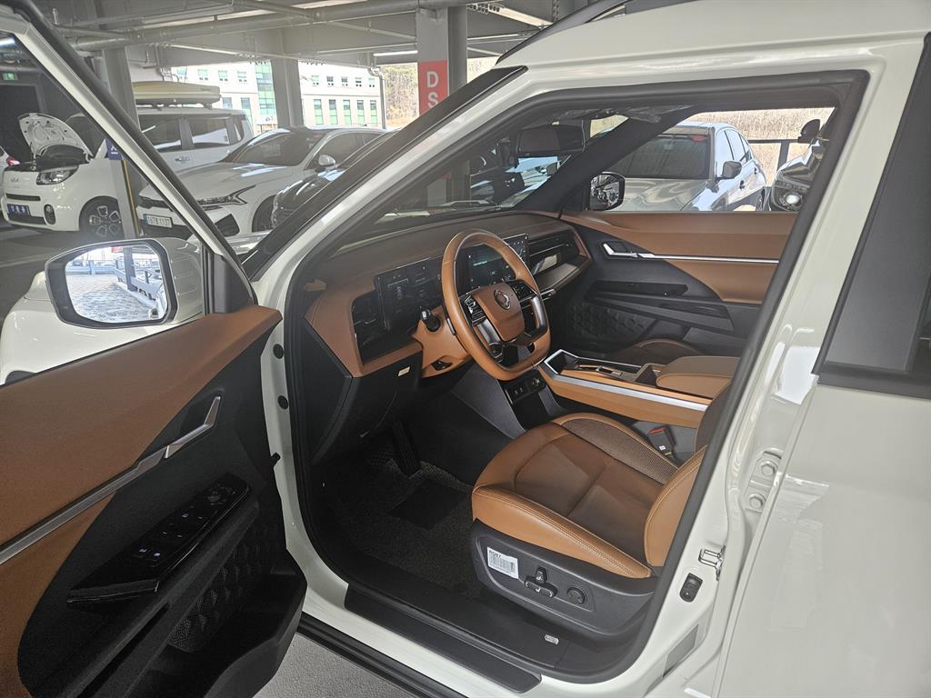 Ssangyong Torres - Vista 11