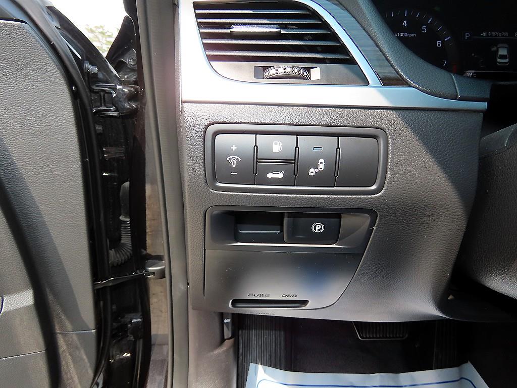 Genesis G80 - Vista 12