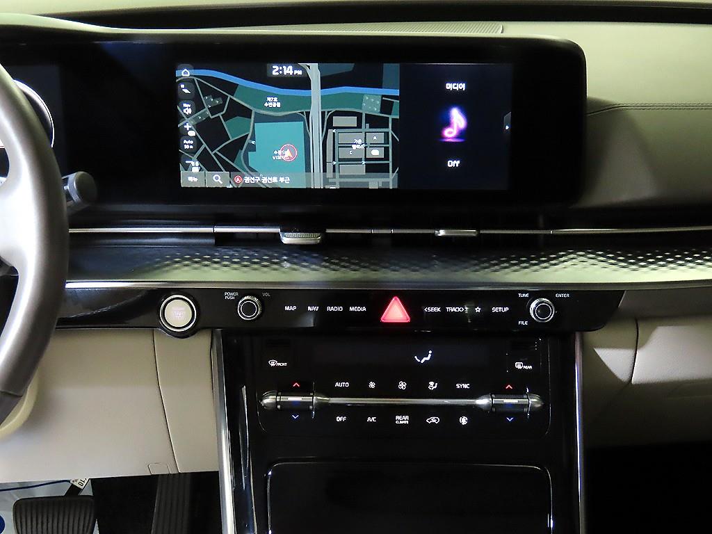 KIA Carnival - Vista 11