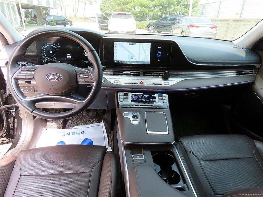 HYUNDAI Grandeur - Vista 7