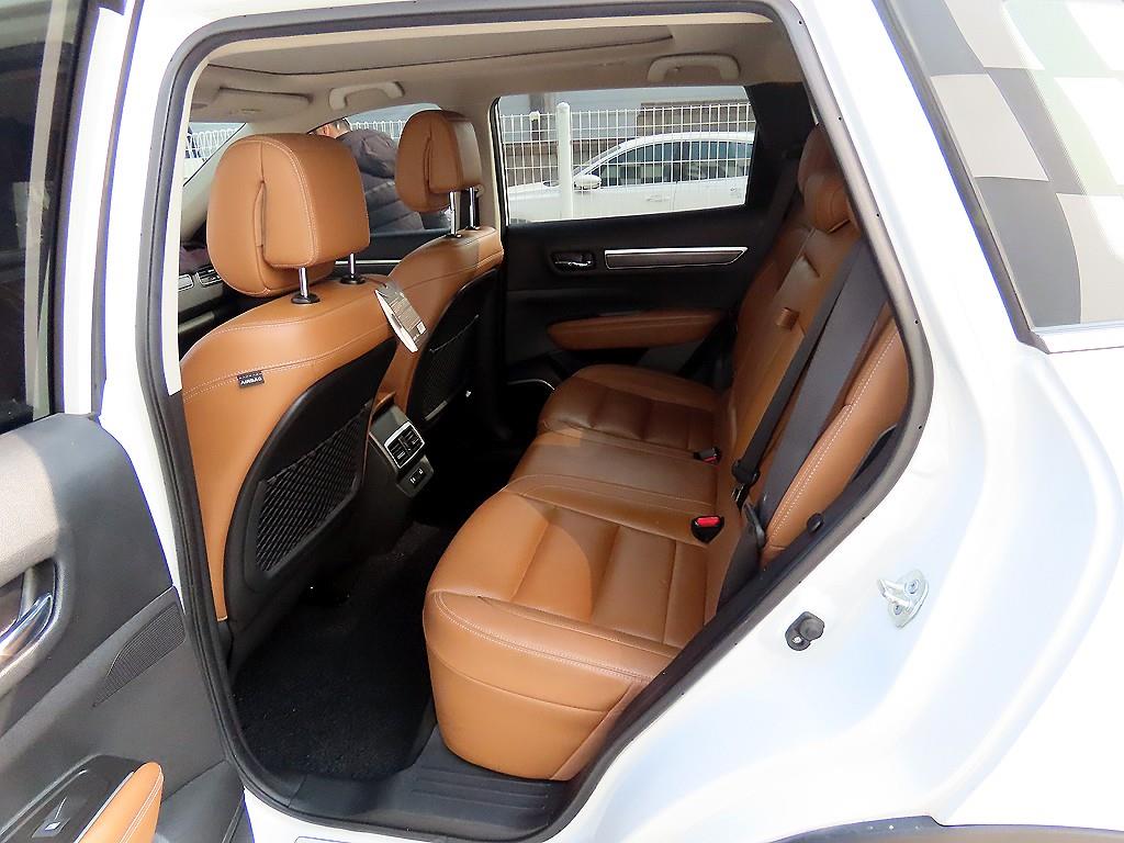 SAMSUNG QM6 - Vista 6