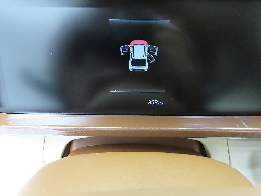 HYUNDAI Casper - Vista 11