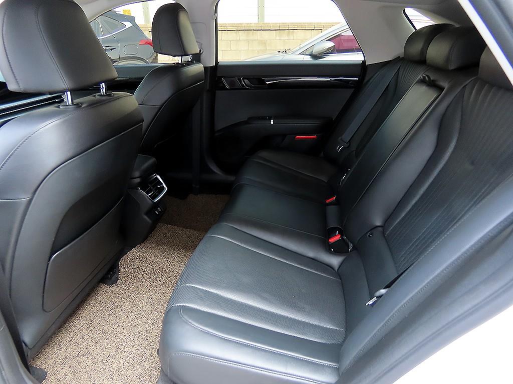 HYUNDAI Grandeur - Vista 6