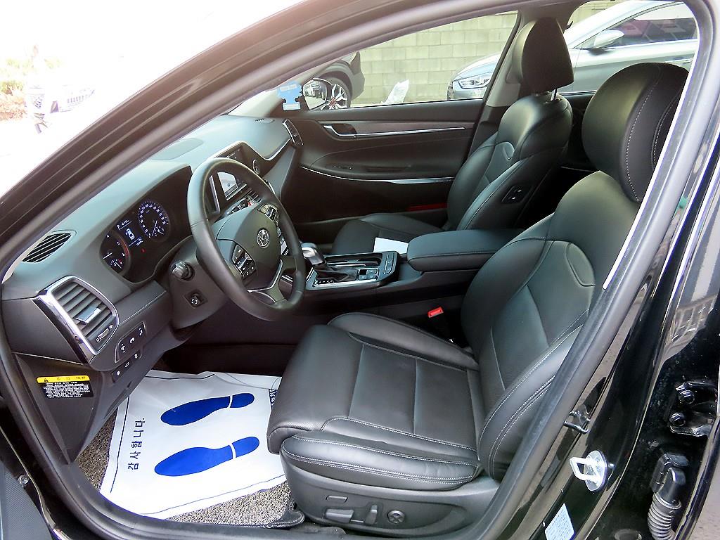 HYUNDAI Grandeur - Vista 5