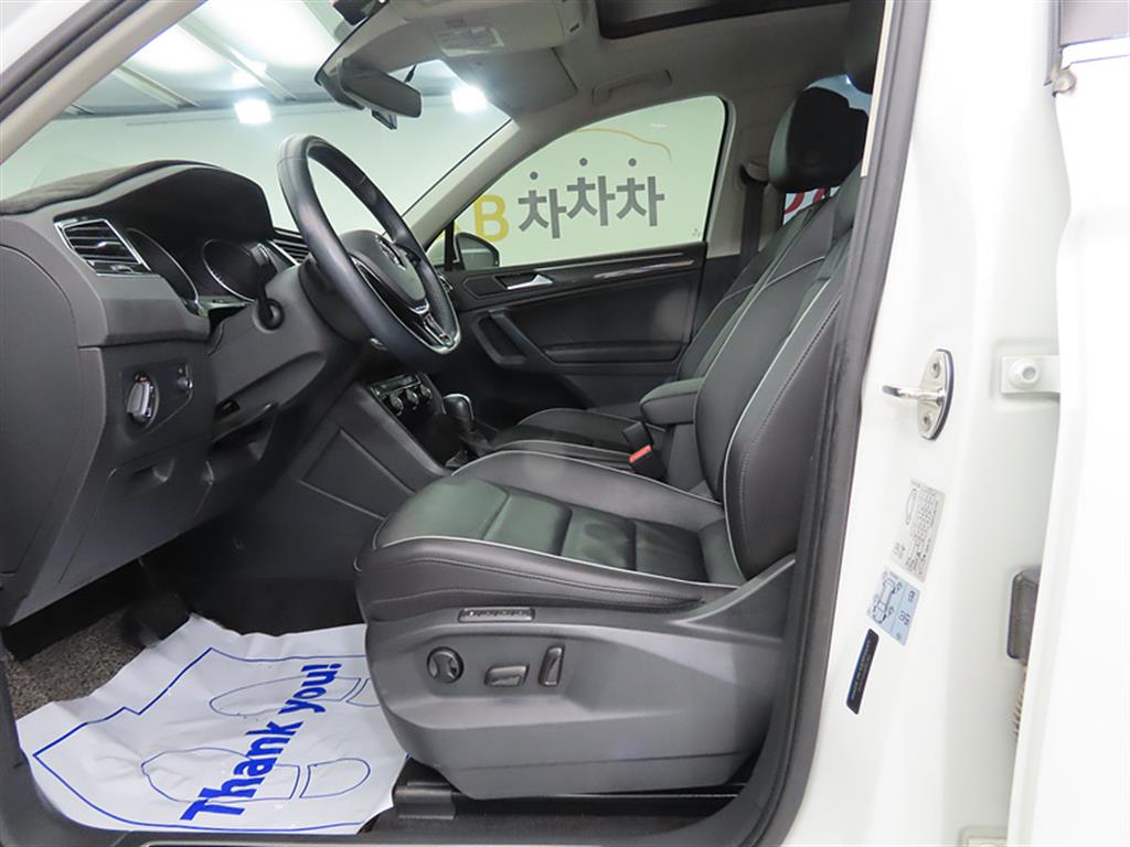 Volkswagen Tiguan - Vista 5