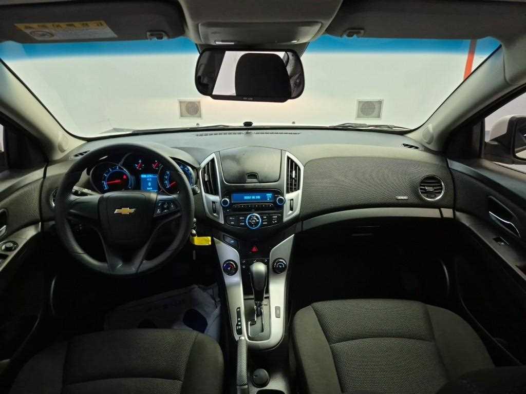 Chevrolet Cruise - Vista 7