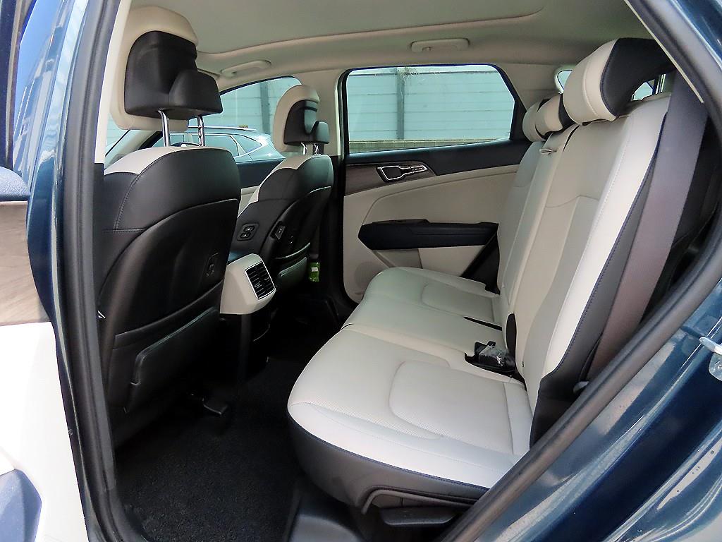 KIA Sportage - Vista 6