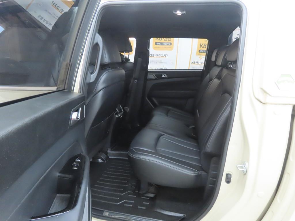 Ssangyong Rexton - Vista 6