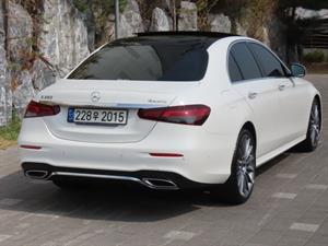 Mercedes Benz E class - Vista 6