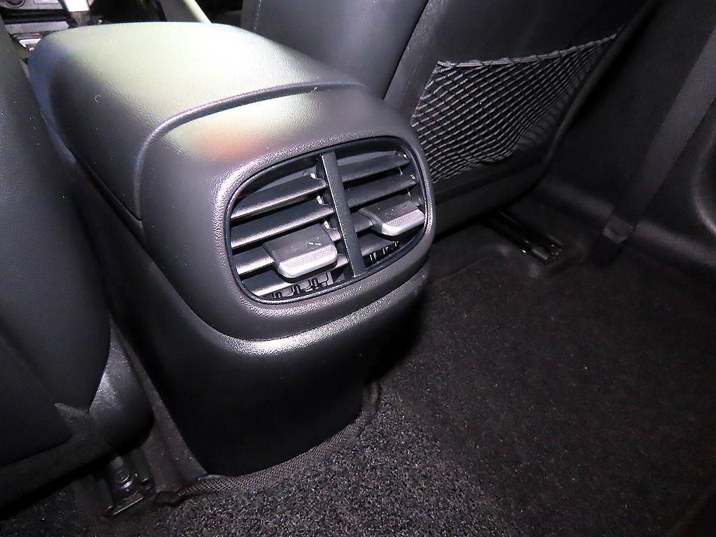 HYUNDAI Avante 2021 Blanco - Importación desde Corea - HF Imports Iquique - Foto 18