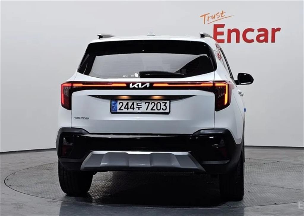 KIA Seltos - Vista 4