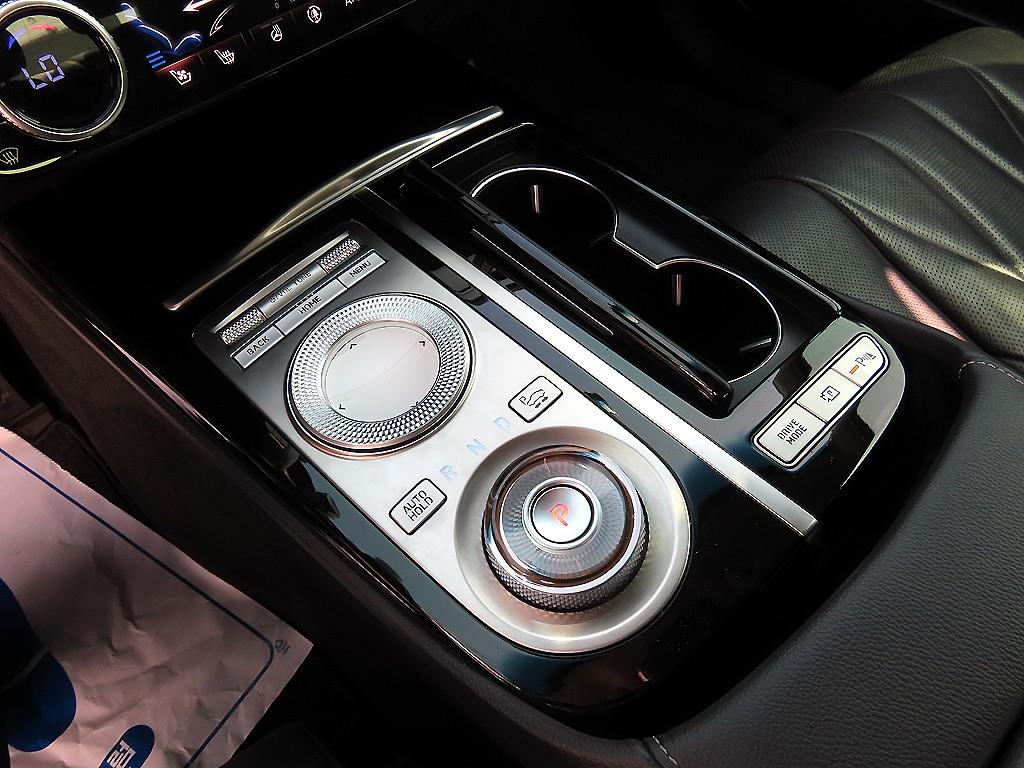 Genesis G80 - Vista 11