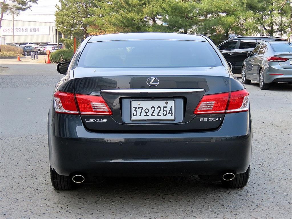 Lexus ES - Vista 4