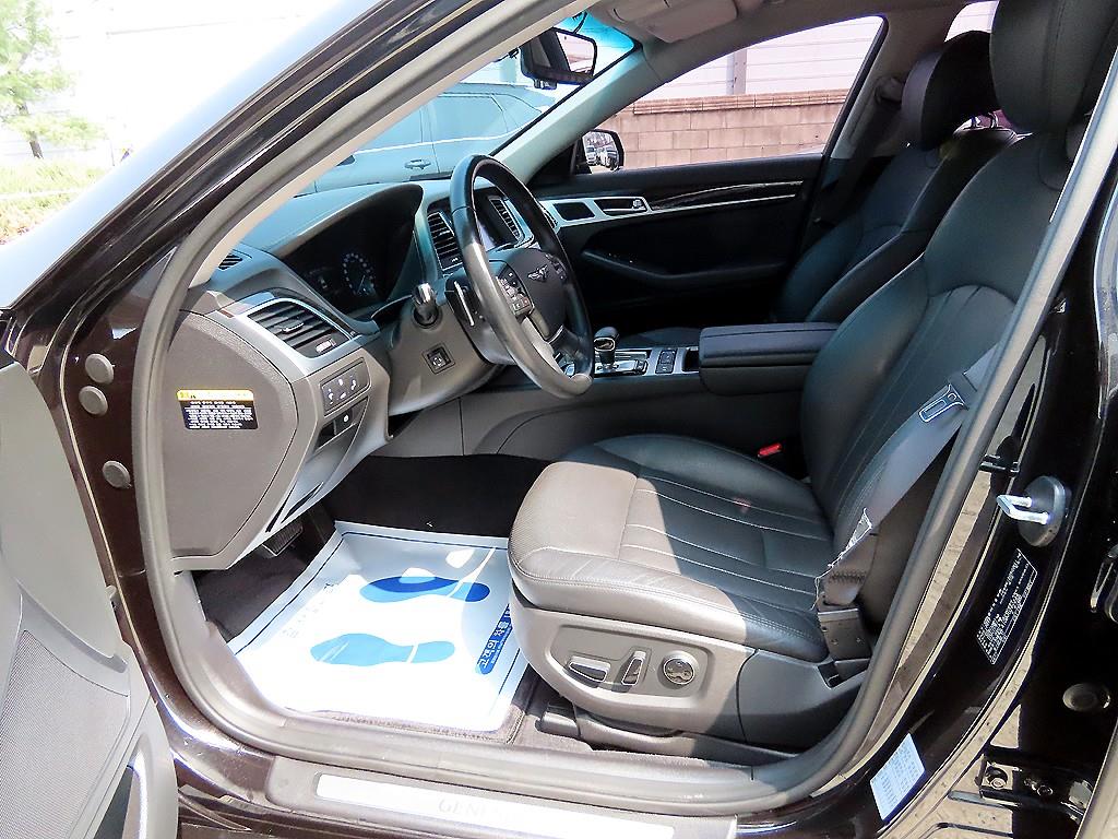 Genesis G80 - Vista 5