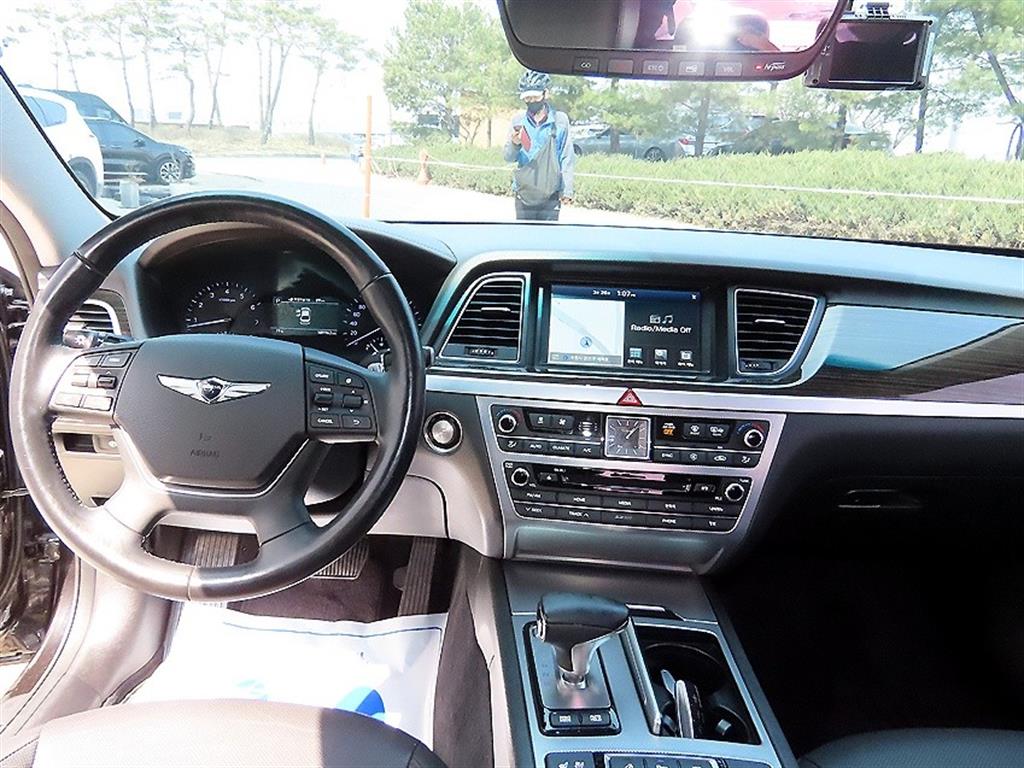 Genesis G80 - Vista 7