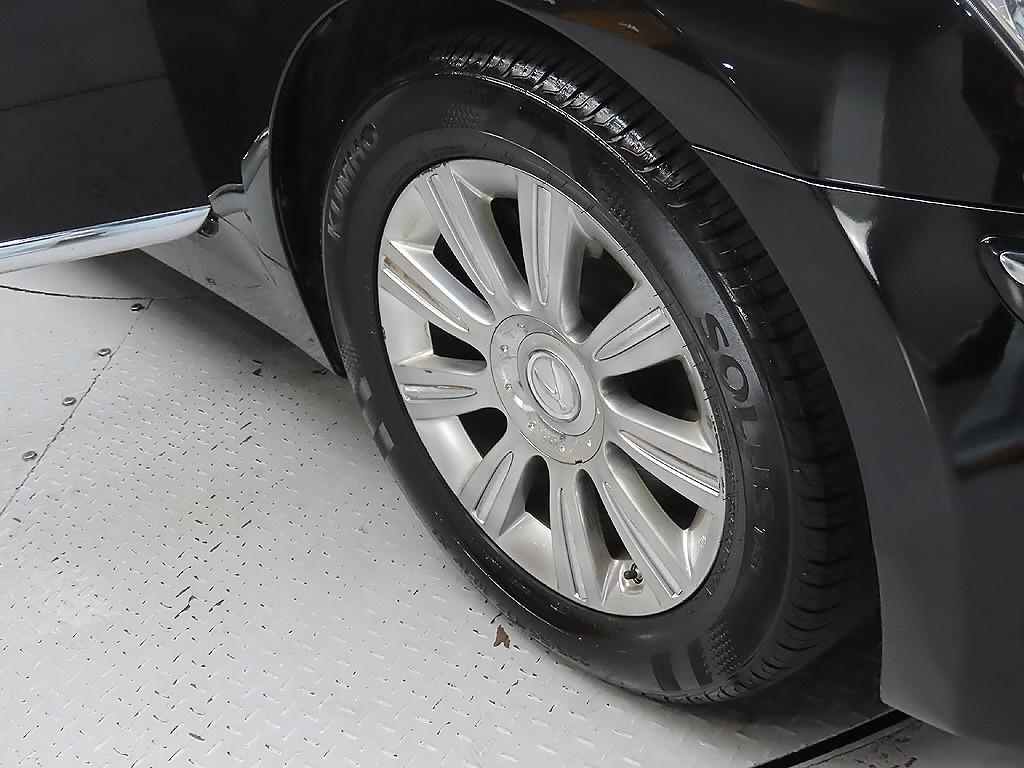 HYUNDAI Equus - Vista 9