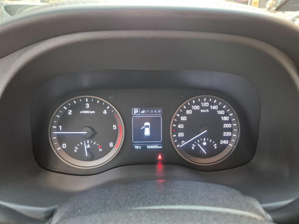 HYUNDAI Tucson - Vista 5