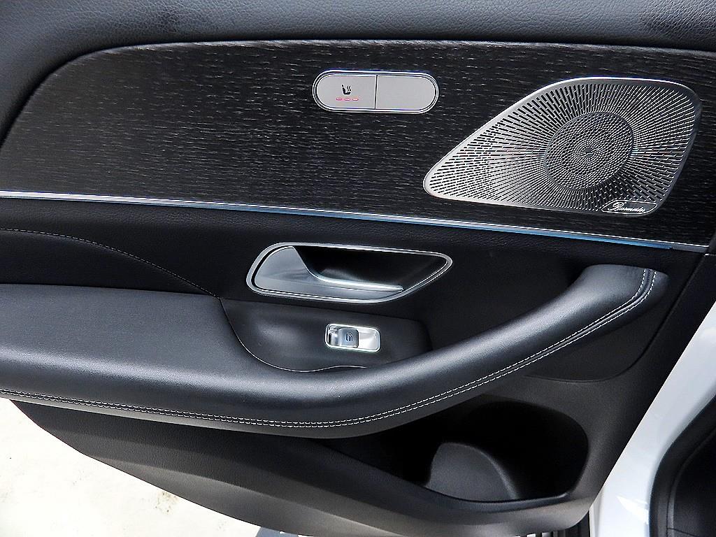 Mercedes Benz GLE Class - Vista 12