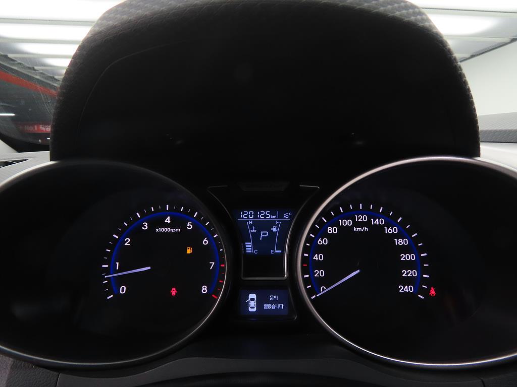 HYUNDAI Veloster - Vista 10