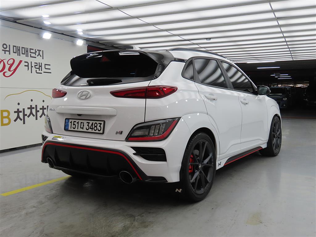 HYUNDAI Kona - Vista 4