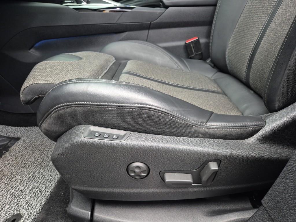 Peugeot 3008 2018 Negro - Importación desde Corea - HF Imports Iquique - Foto 19