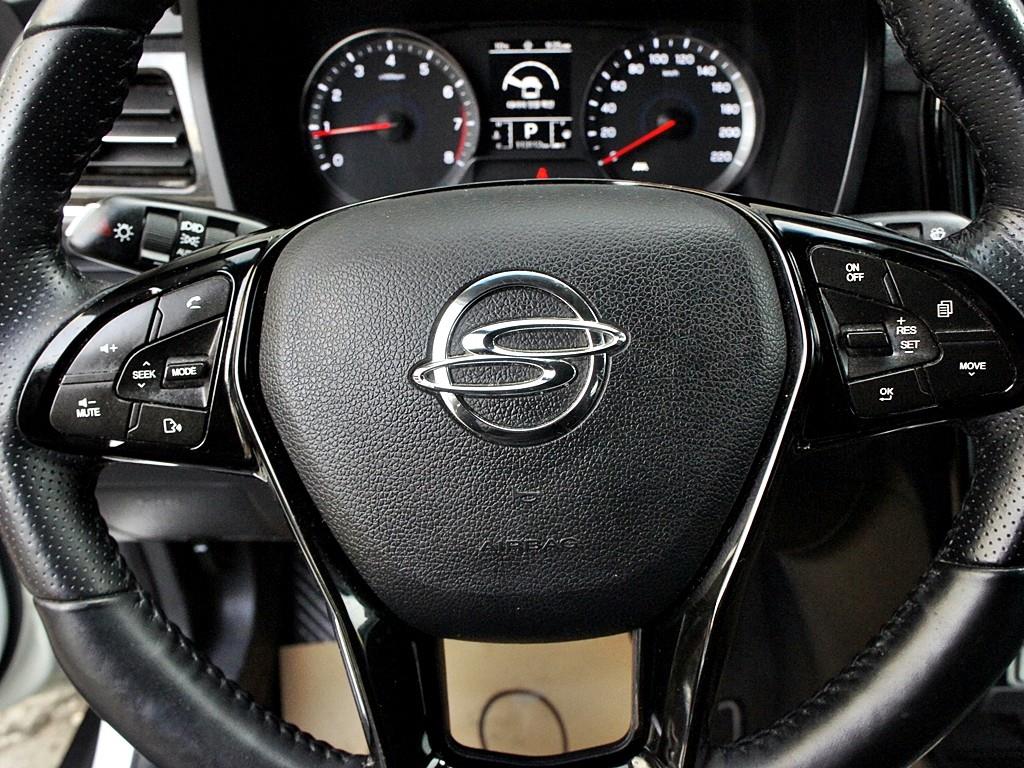 Ssangyong Tivoli 2022 Blanco - Importación desde Corea - HF Imports Iquique - Foto 8