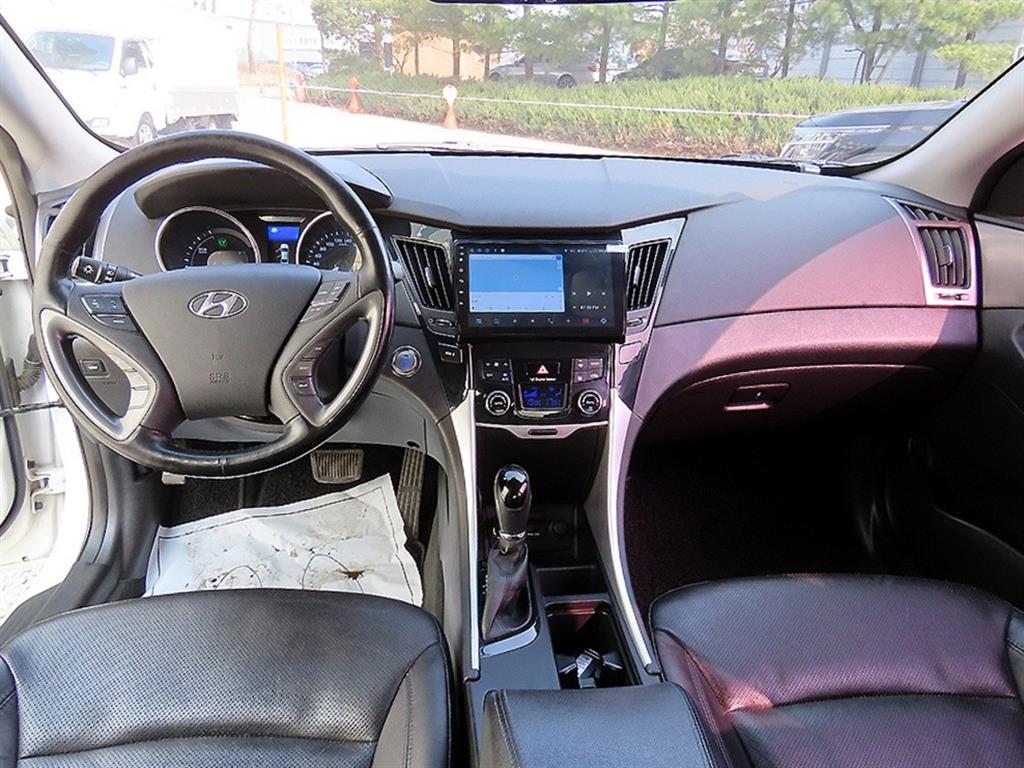 HYUNDAI Sonata - Vista 7